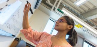 Scientists create the thinnest films of liquid ever made