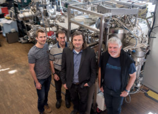 Noble metal-free catalyst system as active as platinum