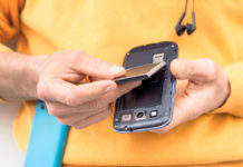 Recycling Phone Batteries Gets Closer with Rust-Busting Material