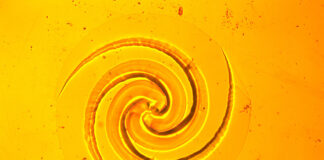 Chemistry and force etch mysterious spiral patterns on solid surfaces chemistry-and-force-etch-mysterious-spiral-patterns-on-solid-surfaces